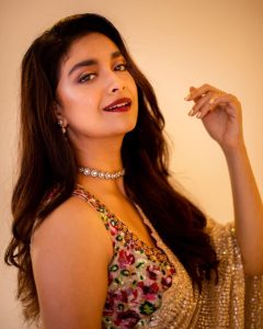 கீர்த்தி சுரேஷ் keerthy suresh keerthy suresh hot keerthy suresh instagram keerthysuresh