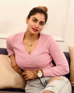 ஷிவானி நாராயணன் shivani narayanan hot shivani narayanan instagram