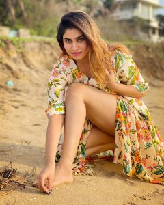 ஷிவானி நாராயணன் shivani narayanan hot shivani narayanan instagram